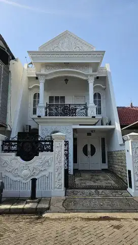 Rumah Taman Mutiara Semi Furnish, Sebrang Pakuwon City Mall