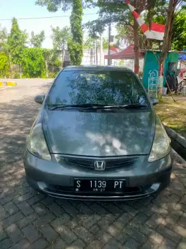 Jual mobil jazz idsi manual
