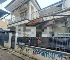 DILELANG Rumah murah 2 lantai SHM siap huni di Jl. Caringin, Bandung