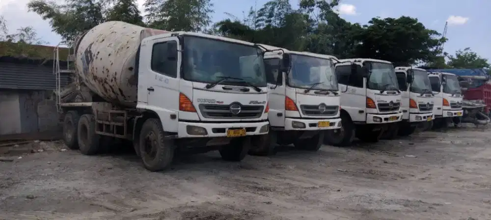 Jual  borongan Truk mixer whell loader dan batching plant