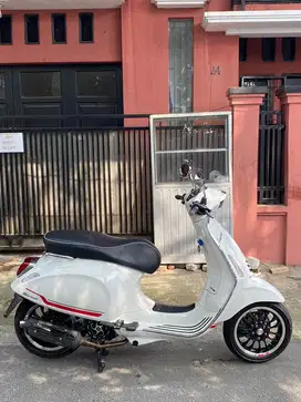 Vespa sprint 2022 White innocenza Mulus