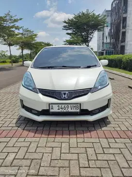 HONDA JAZZ RS AT 2012