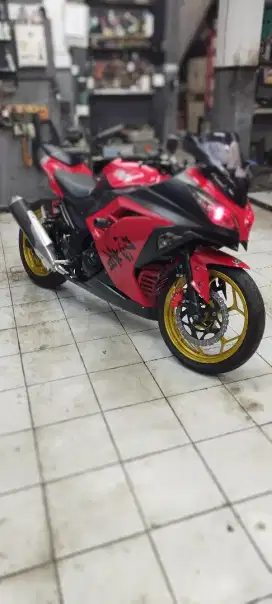 kawasaki ninja 250 fi old atas nama sendiri