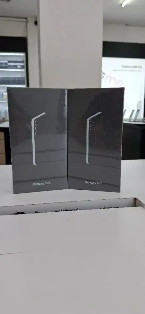Samsung galaxy S25 256gb new Free TA 25w