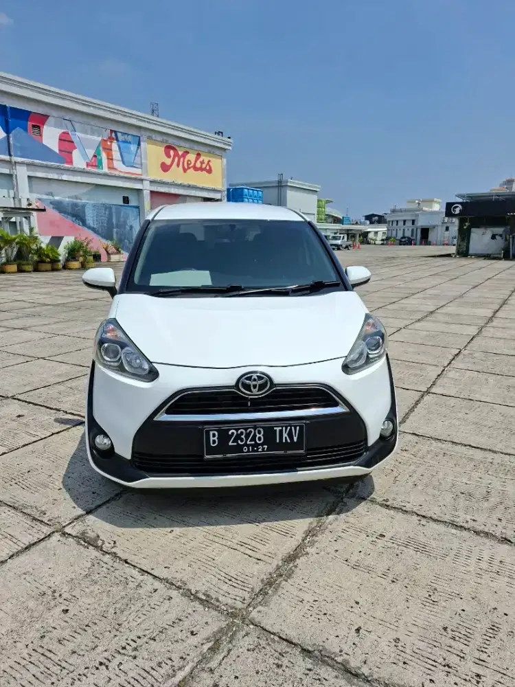 Toyota Sienta G 1.5 AT. Tahun 2016. Putih. Perfect cond