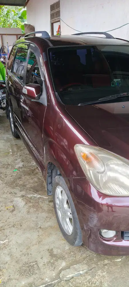 Daihatsu Xenia 2011 Bensin