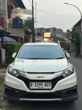 HR-V HRV E CVT Matic AT 2015 low km 75 ribuan