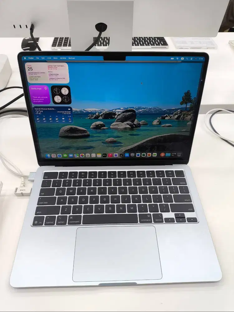 SEGAMPANG ITU CICILAN LAPTOP MACBOOK AIR PAKAI HOME CREDIT TANPA DP