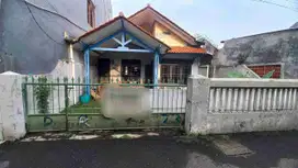 Rumah tua 2 lantai di Pancoran Jaksel