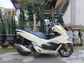 Honda PCX 150cc tahun 2019 motor siap pakai