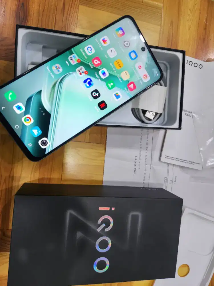 Iqoo Z9x 5G 12/256 full set like new