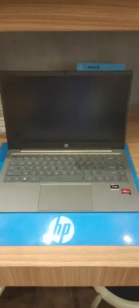 HP 14 EM0197AU AMD Ryzen 3 7320U 8GB SSD 256GB 14″ FHD W11+OHS