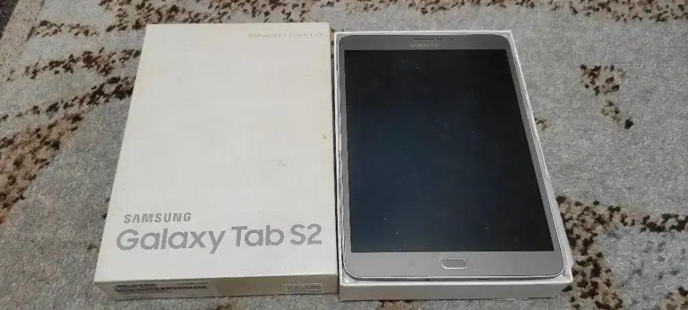 Samaunh tab s2 8inch