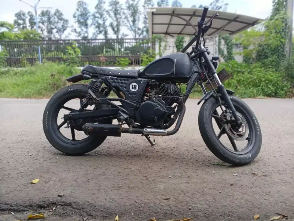 Bajaj pulsar mesin aman