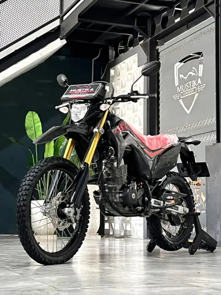 Trail Favorit‼️Honda CRF 150 2020. Odo 11rb. DANNY Mustika Motoshop