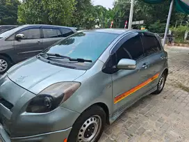 Toyota Yaris 2010 Bensin