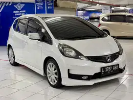 HONDA JAZZ RS 1.5 A/T GE8 LAST EDITION PUTIH MUTIARA MATIC DP 30JT