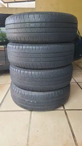 Ban Copotan Dunlop Enasave 205 65 R16