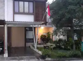 Rumah semi furnished  dekat dengan kawasan industri EJIP di patio residence lippo cikarang