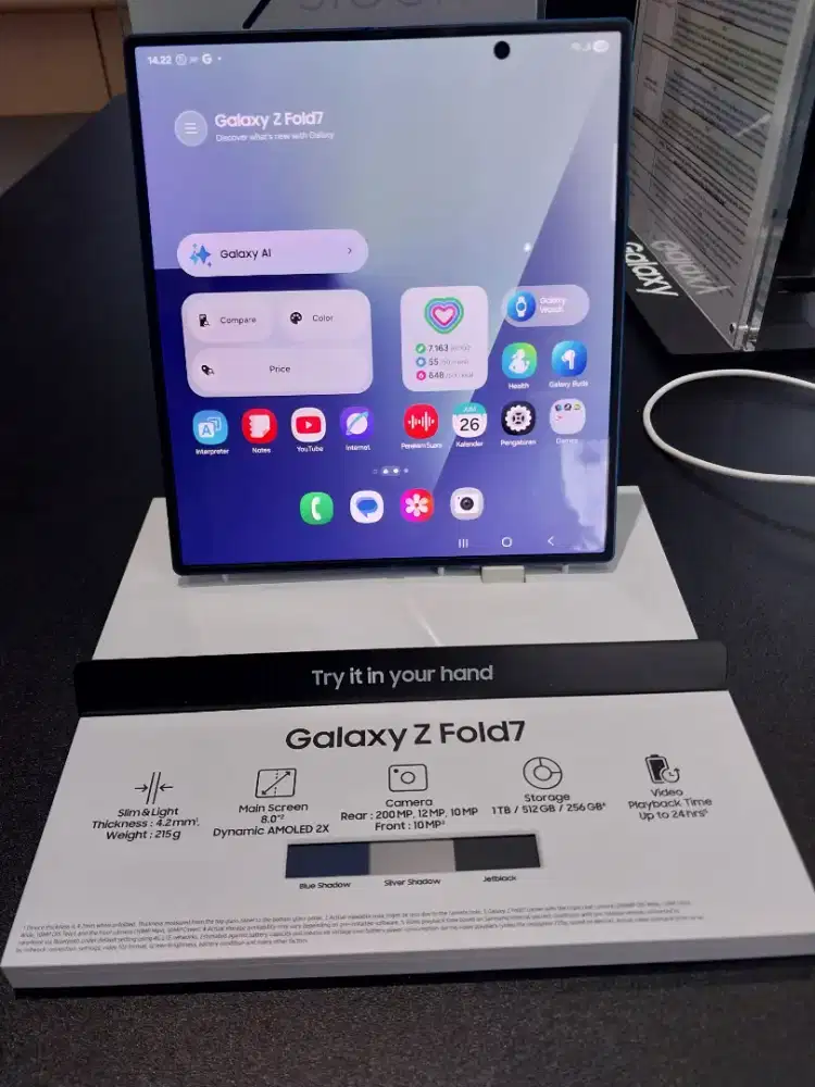 Samsung Zfold7 Free Buds fe + TA 25W
