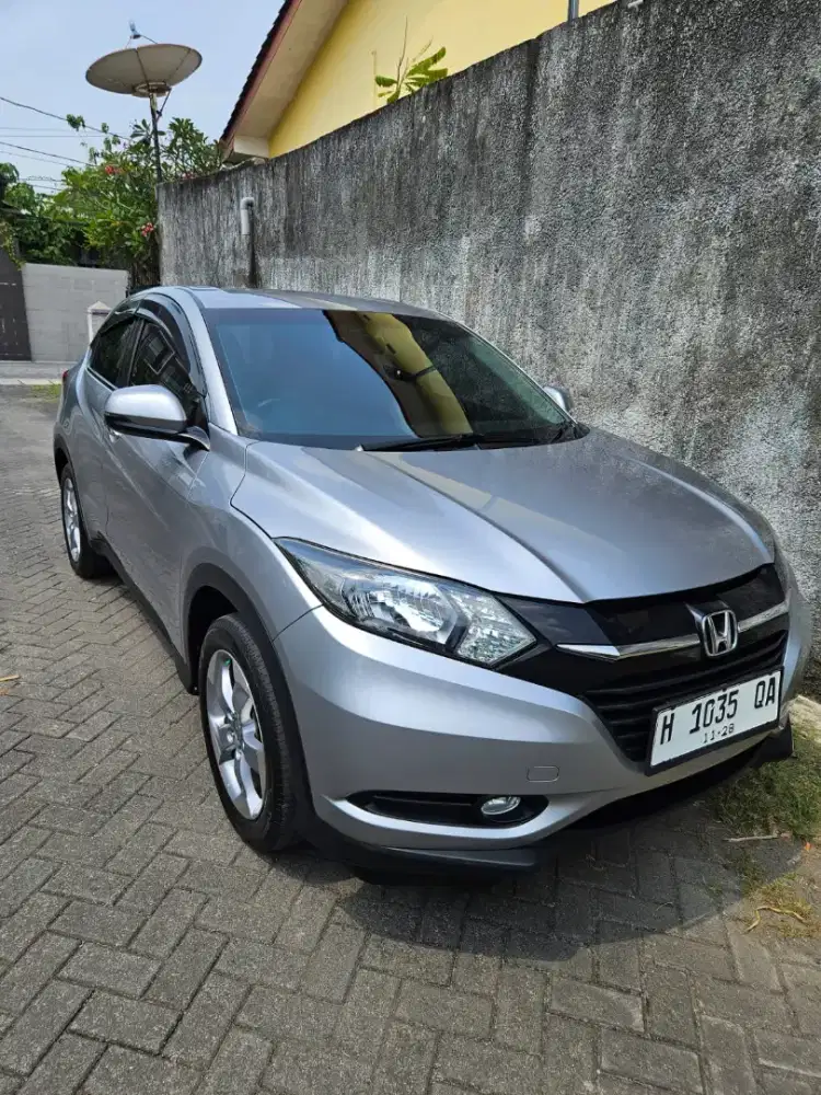 HRV E cvt 2018 Antik like new