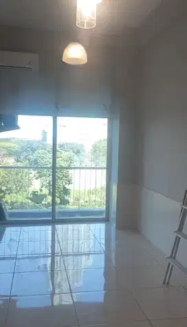 Puncak Bukit Golf 2 BR unit Spesial Langka View Golf Seberang Pakuwon Mall Surabaya Barat dekat Tol Satelit