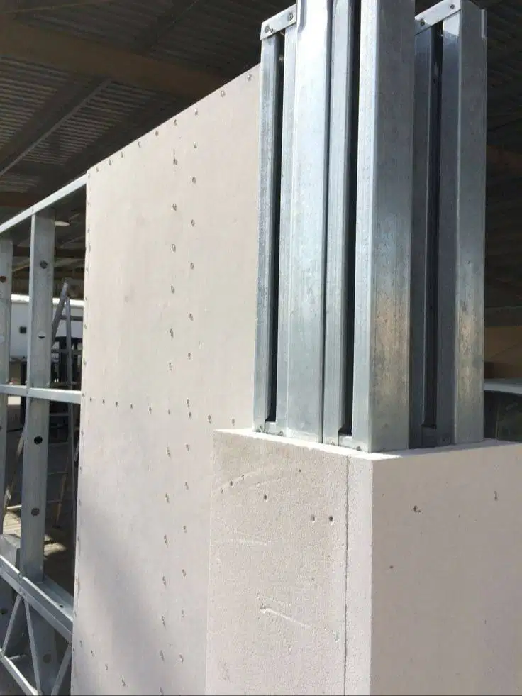 Sekat Plafon Partisi PVC GRC Gypsum Jasa Tukang Pasang Wall Moulding