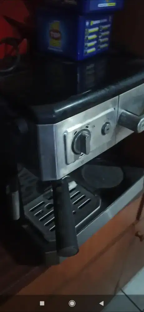 Dijual mesin kopi espresso Delonghi