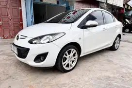 Mazda 2 Sedan Tipe R Automatic 2012
