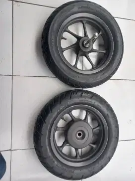 Velg scoopy ori copotan+ban baru depan belakang
