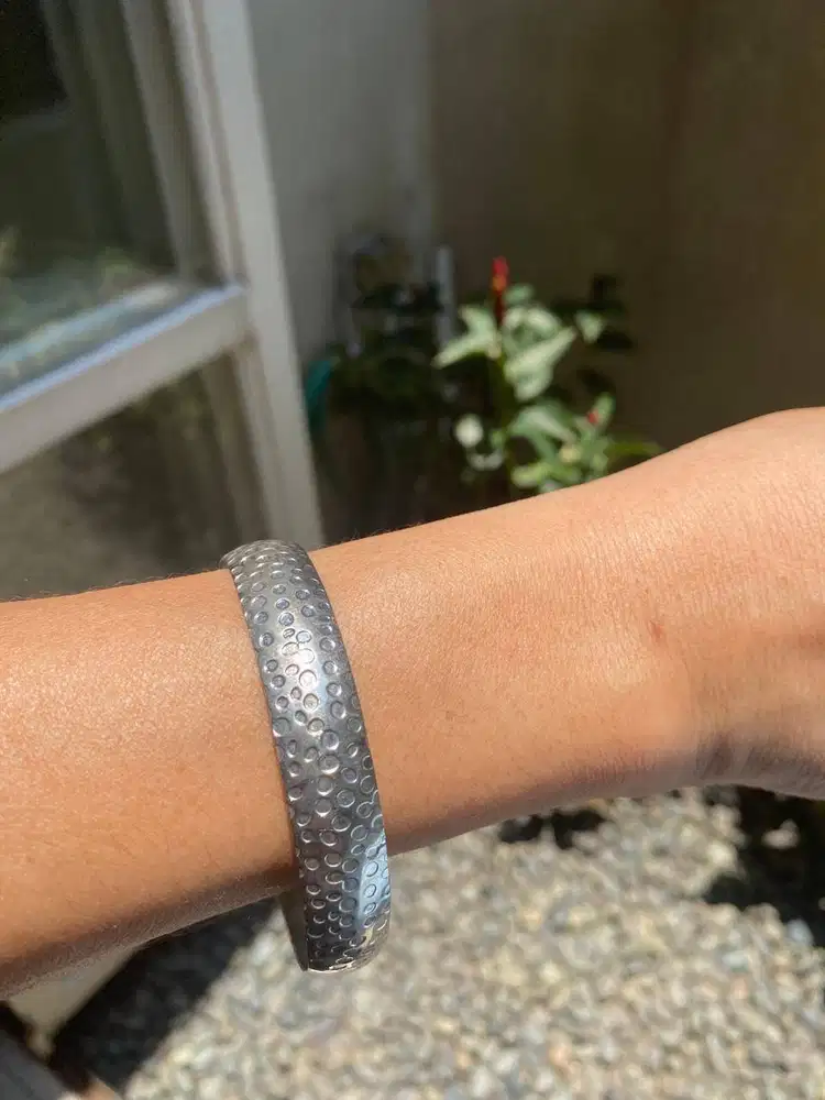 GELANG BAJA PUTIH MONEL – ANTI KARAT – PRELOVED LIKE NEW