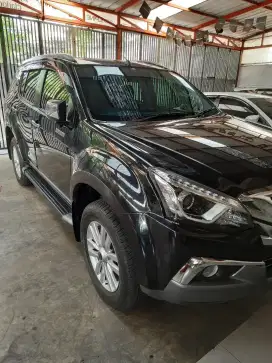 Isuzu mux premier 2019 spt baru km 51rb hitam (D)