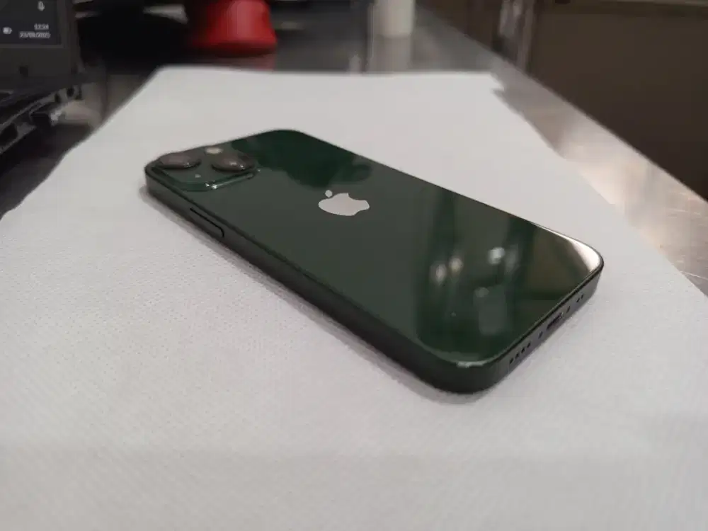 iPhone 13 mini 128GB iBox
Warna Hijau/Green