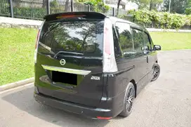 NISSAN SERENA 2.0 HIGHWAY STAR BENSIN  AT 2013