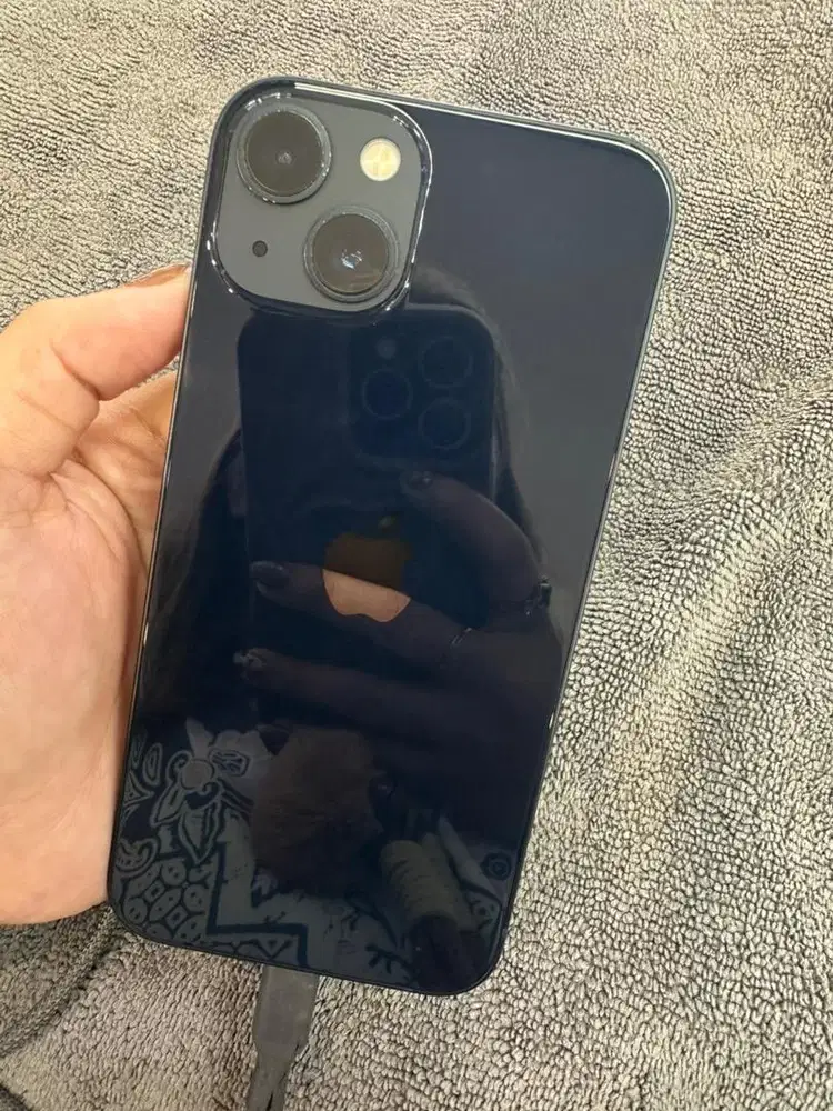 Apple iPhone 13 128GB Black Ex iBox BH 87% Lengkap