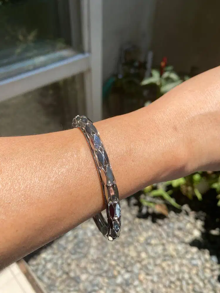 GELANG VINTAGE - BAJA PUTIH MONEL TEBAL–ANTI KARAT –PRELOVED LIKE NEW