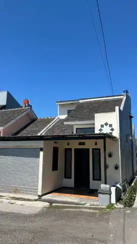 Disewakan Rumah Nyaman Siap Huni
