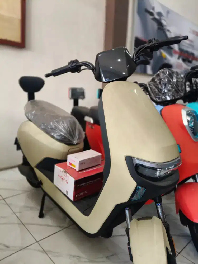Sepeda Listrik Uwinfly M70