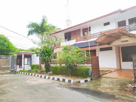 Rumah 2 Lantai Siap Huni Hitung Tanah di Cinere