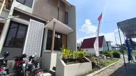 Villa Modern Fasilitas Lengkap, 1 Menit Alun-Alun Batu Malang