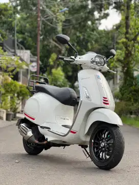 Vespa sprint 2022 km 5000 ( justin gts gtv lx primavera django )