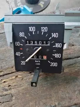 Spidometer original. Mobil jadul