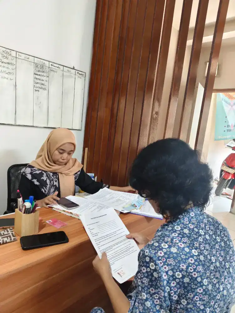 Loker art baby sitter