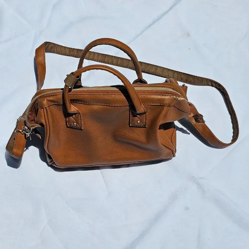 Jual tas selempang second harga murmer