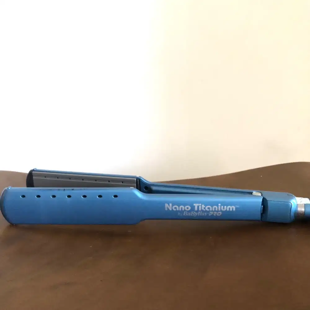Catok BabyLiss Pro Nano Titanium