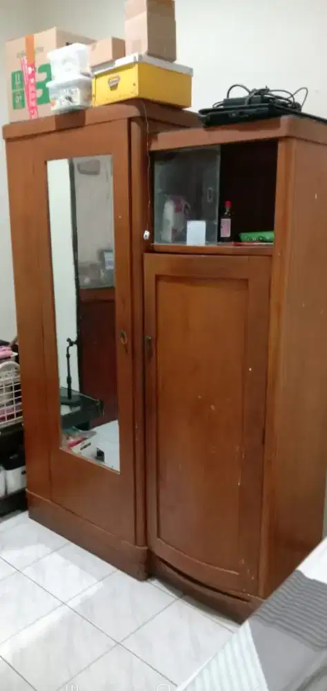 Lemari Kayu 1 Kaca