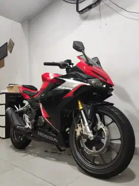 CBR 150 R New Upside Down 2021 / 2022 Low Km 18rb Mulus 150R ABBA