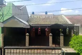 Rumah Tinggal Dekat Jalan Raya Di Pondok Kopi Duren Sawit S9101
