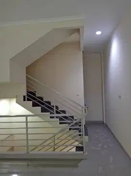 Dijual Ruko di Kelapa Gading 3,5 Lantai Lokasi Strategis