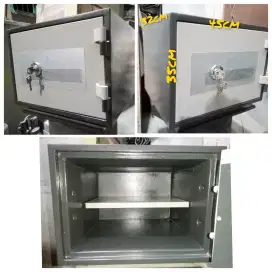 Brankast kunci krisbow anti api Bekas kotak brangkas uang